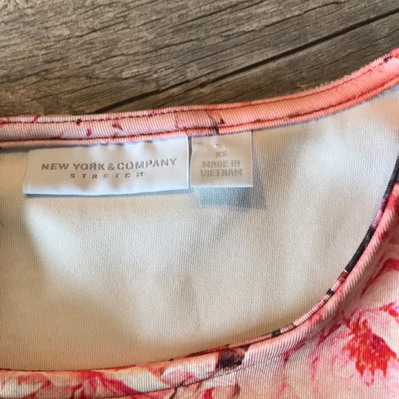 🌸 New York and Company Fitted Midi Dress - Picture 9 of 12